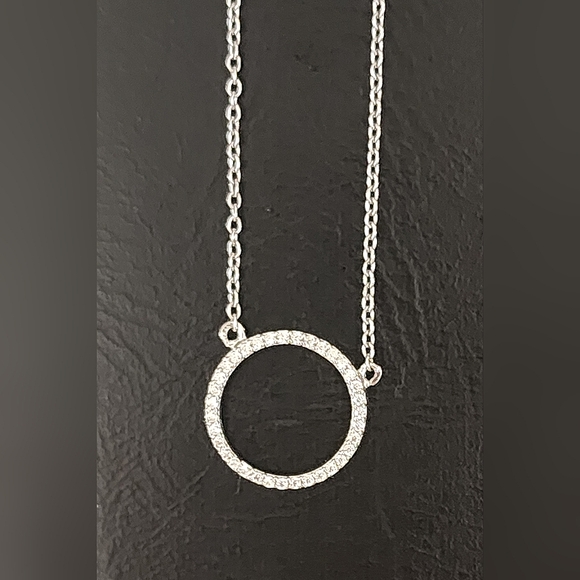 STERLING SILVER ROUND PENDANT NECKLACE - Picture 2 of 7
